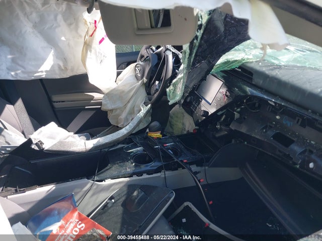 Toyota CAMRY LE 2020 4T1C11AK0LU396844 Image 5