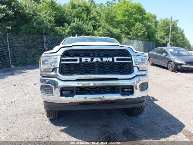 3C6UR5CJ5RG135919 RAM 2500 Tradesman  4x4 6'4 Box