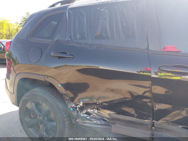 1C4PJMCB3FW756525 Jeep Cherokee Latitude Altitude