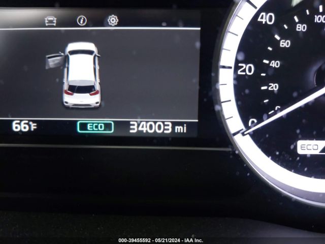 KNDCB3LC9N5512204 KIA NIRO LX