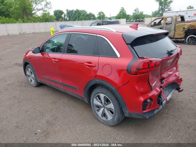 KNDCB3LC9N5512204 KIA NIRO LX