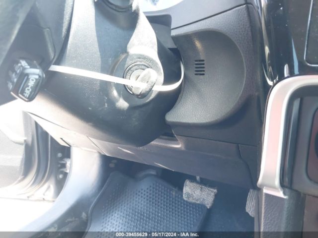 5YFBURHE7HP649765 Toyota COROLLA L