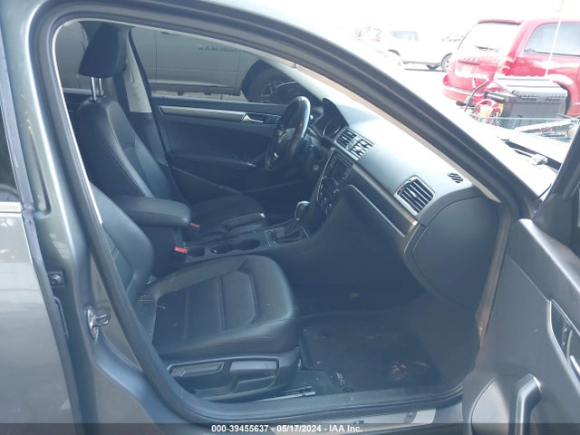 1VWAS7A39GC041734 Volkswagen Passat 1.8t R-line