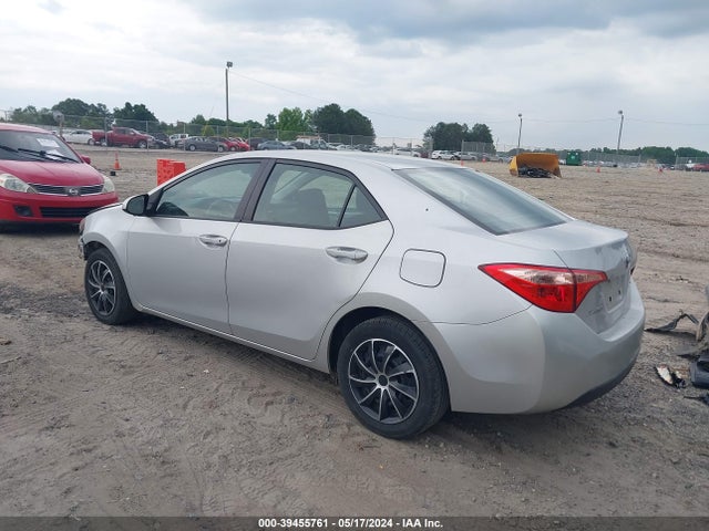 Toyota COROLLA LE 2017 5YFBURHE6HP705243 Image 3