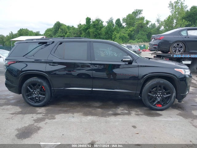 Chevrolet Traverse Premier 2018 1GNERKKWXJJ121002 Image 13