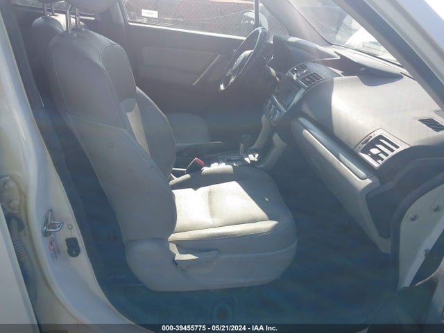 Subaru Forester 2.5i Limited 2016 JF2SJAKC7GH505825 Image 5