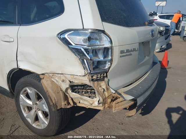 Subaru Forester 2.5i Limited 2016 JF2SJAKC7GH505825 Image 6