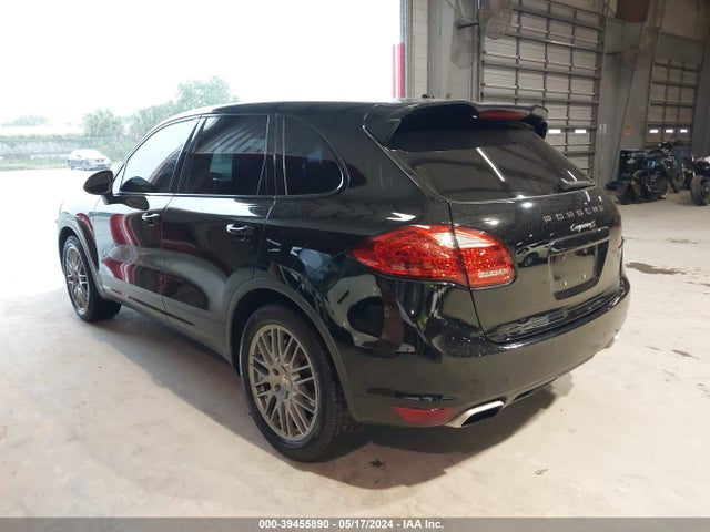 2013 PORSCHE CAYENNE WP1AB2A28DLA83805 Photo 2