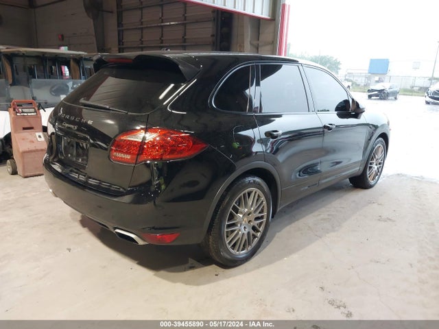 2013 PORSCHE CAYENNE WP1AB2A28DLA83805 Photo 3
