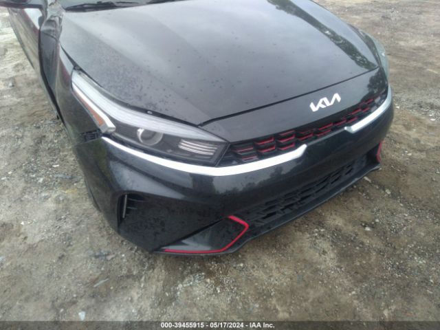 3KPF54AD9NE489484 KIA Forte Gt-line