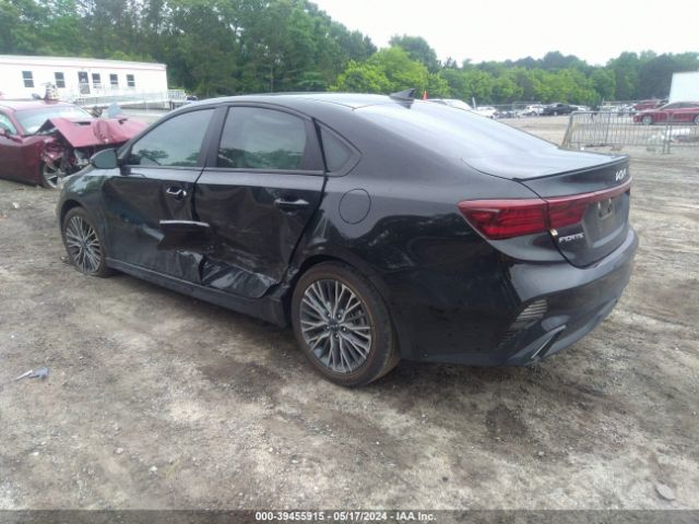 3KPF54AD9NE489484 KIA Forte Gt-line