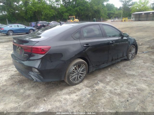 3KPF54AD9NE489484 KIA Forte Gt-line