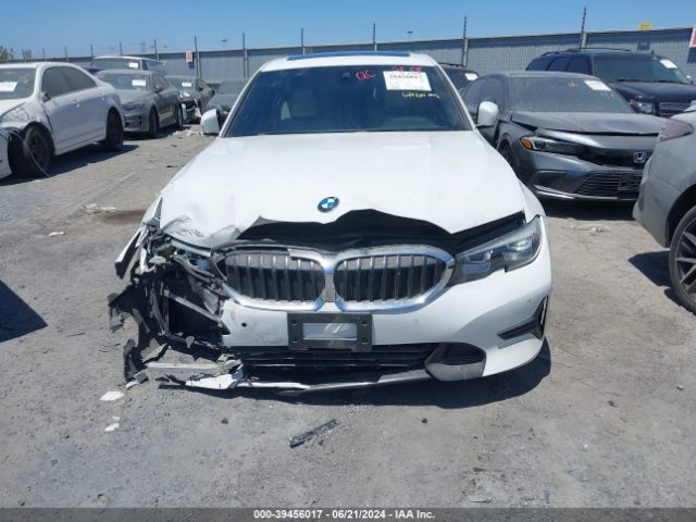 WBA5R1C50KAJ99117 BMW 330I