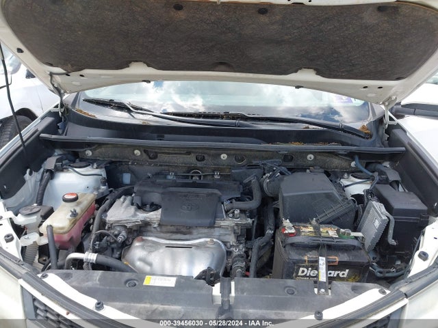 Toyota Rav4 Xle 2015 JTMRFREV5FJ050832 Image 10
