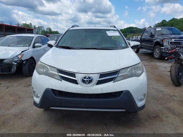Toyota Rav4 Xle 2015 JTMRFREV5FJ050832 Image 13