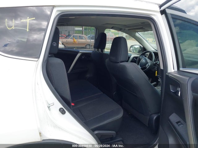 Toyota Rav4 Xle 2015 JTMRFREV5FJ050832 Image 8
