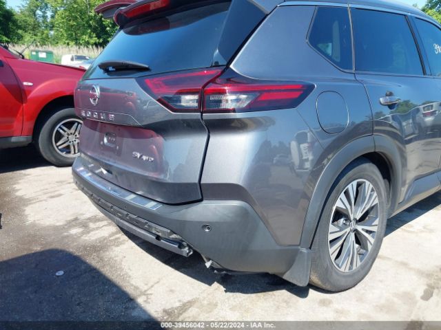 5N1AT3BB7MC823598 Nissan Rogue Sv Intelligent Awd
