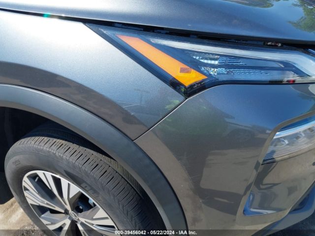 5N1AT3BB7MC823598 Nissan Rogue Sv Intelligent Awd
