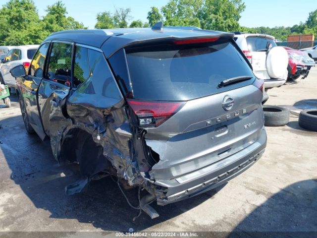 5N1AT3BB7MC823598 Nissan Rogue Sv Intelligent Awd