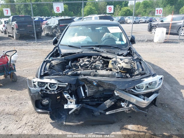 BMW 320i Xdrive 2018 WBA8E5G51JNU47652 Image 13