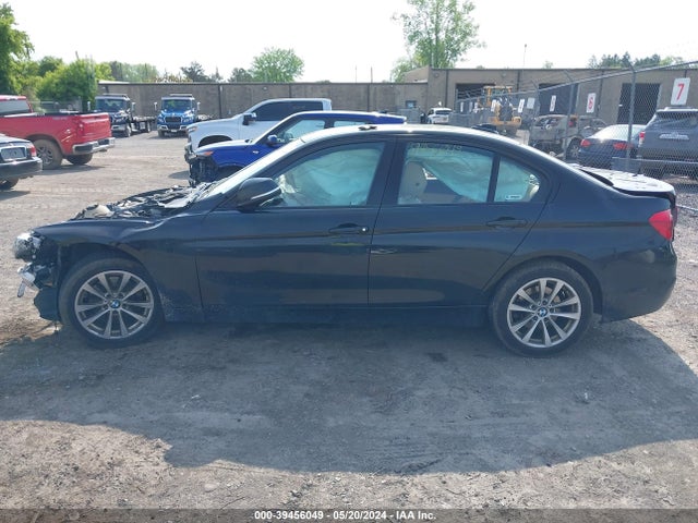 BMW 320i Xdrive 2018 WBA8E5G51JNU47652 Image 15