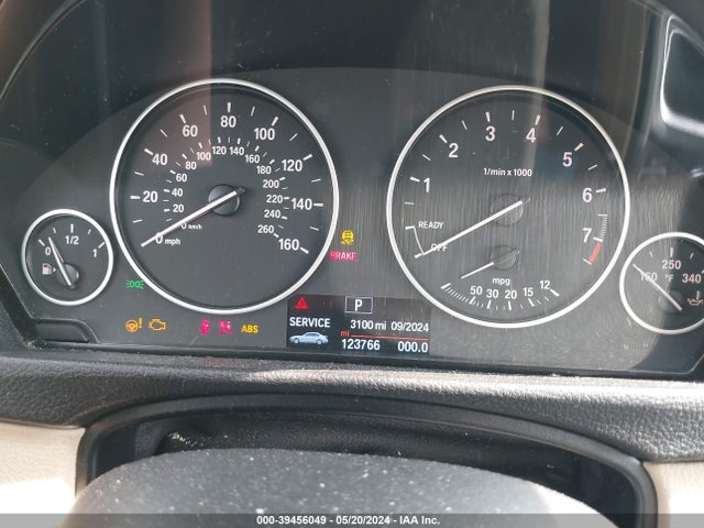 BMW 320i Xdrive 2018 WBA8E5G51JNU47652 Image 7