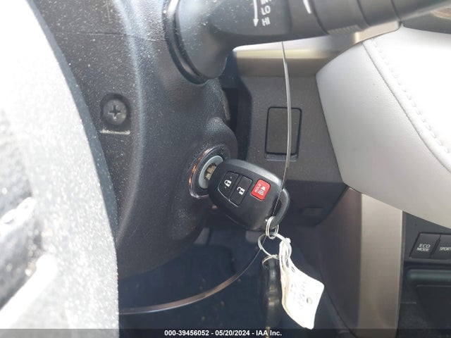 Toyota Rav4 Xle 2015 2T3WFREVXFW148825 Image 11