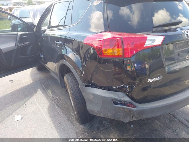 Toyota Rav4 Xle 2015 2T3WFREVXFW148825 Image 17