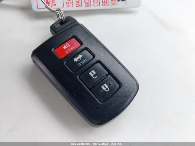 5YFBURHE9GP416582 Toyota Corolla Le Premium