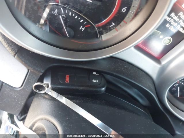 3C4PDCAB7JT444162 Dodge JOURNEY SE