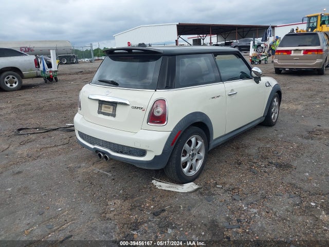 2008 MINI COOPER S WMWMF73548TT88681 Photo 3