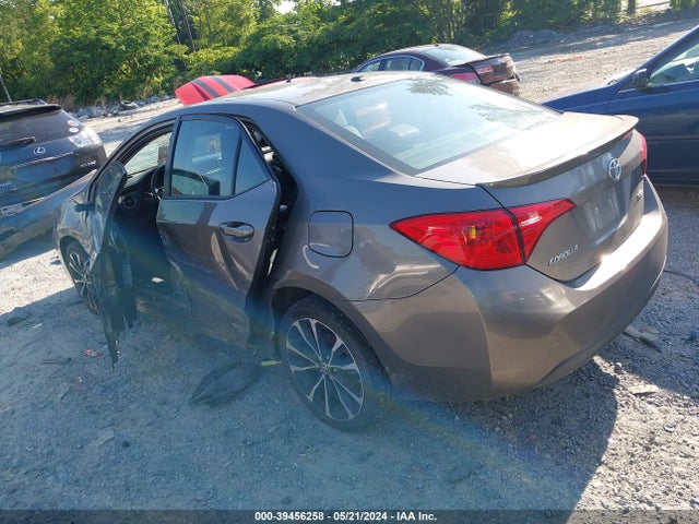 Toyota Corolla Xse 2018 2T1BURHE9JC092654 Image 3