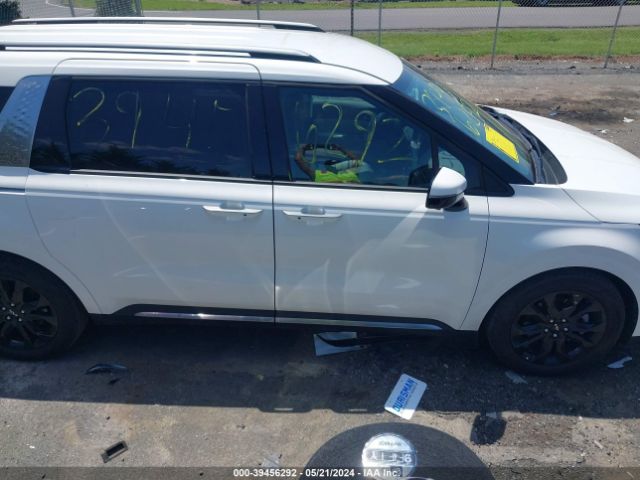 KNDNE5H37R6389541 KIA Carnival Mpv Sx