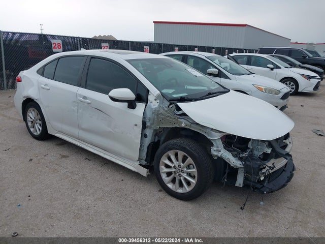 Toyota COROLLA LE 2020 5YFHPRAE6LP022673 головне зображення