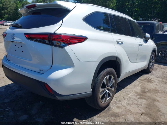 Toyota Highlander Xle 2022 5TDGZRAHXNS548931 Image 4