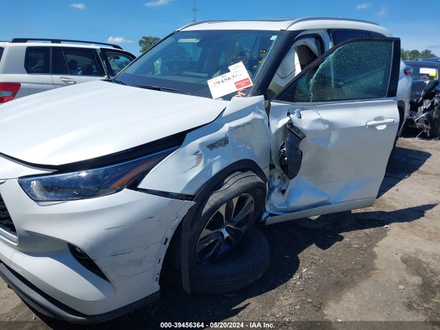 Toyota Highlander Xle 2022 5TDGZRAHXNS548931 Image 6