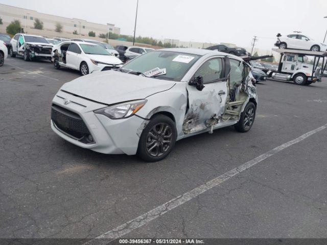 3MYDLBJV2LY701519 Toyota YARIS LE