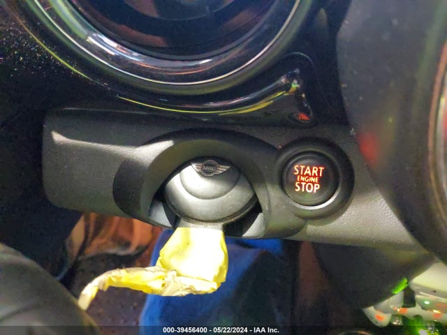 2010 MINI COOPER S WMWMS3C55ATY51583 Photo 10