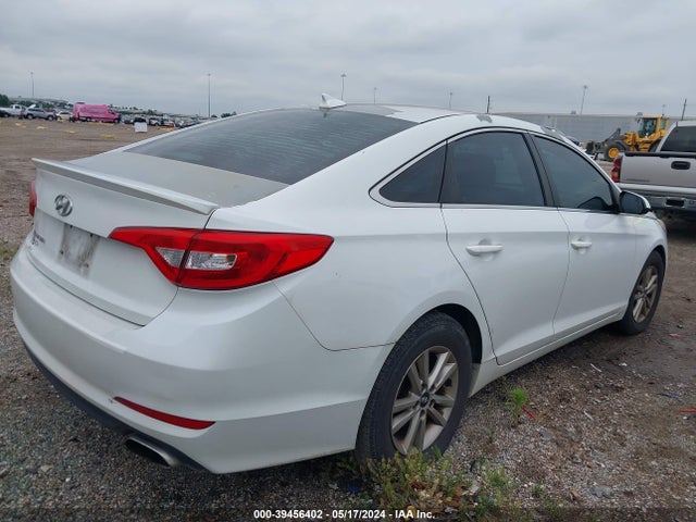 Hyundai SONATA SE 2015 5NPE24AF8FH134020 Image 4