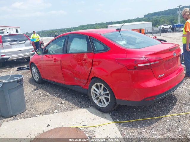 Ford FOCUS SE 2017 1FADP3F23HL202130 Image 3