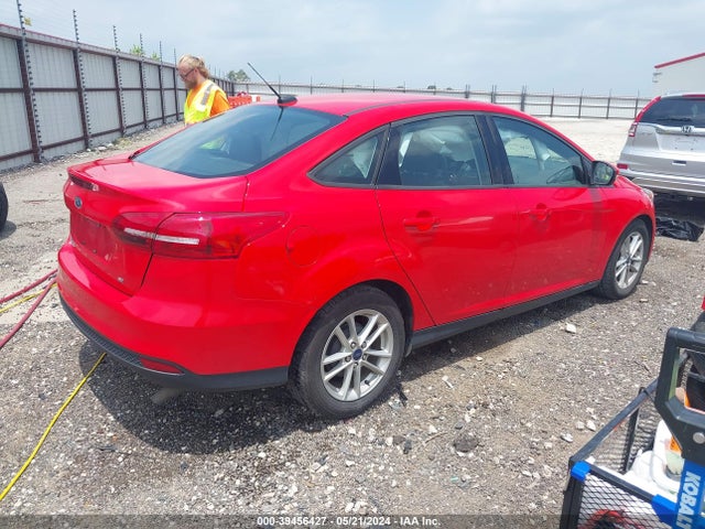 Ford FOCUS SE 2017 1FADP3F23HL202130 Image 4