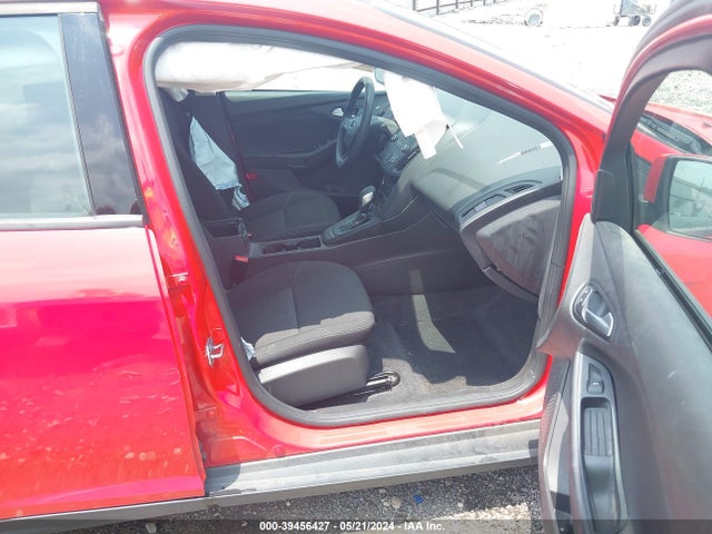 Ford FOCUS SE 2017 1FADP3F23HL202130 Image 5