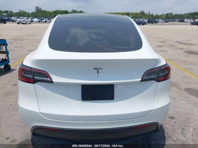 7SAYGDED1RF047637 Tesla Model Y Rwd