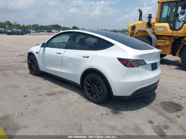 7SAYGDED1RF047637 Tesla Model Y Rwd