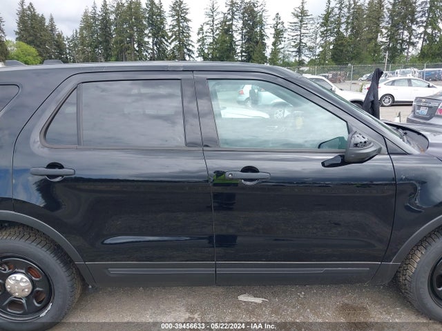 Ford Police Interceptor Utility 2018 1FM5K8AR9JGA73335 Image 13
