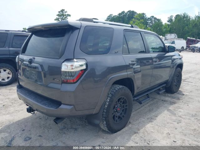 2020 TOYOTA 4RUNNER JTEBU5JR5L5773086 Photo 3
