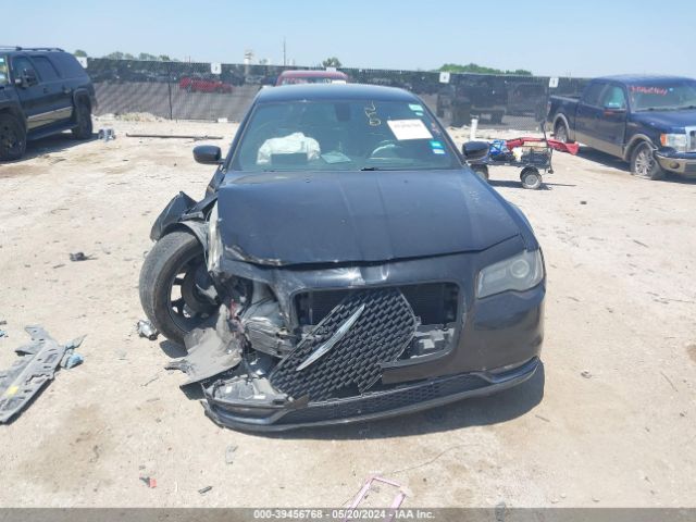 2C3CCABG0KH682823 Chrysler 300 300s