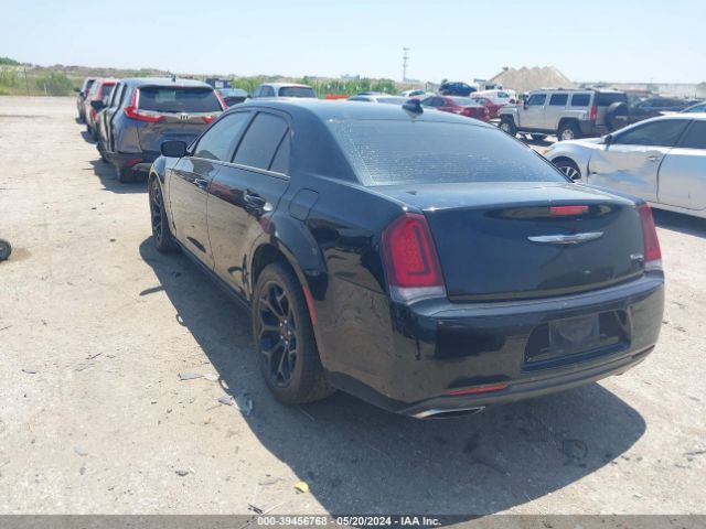 2C3CCABG0KH682823 Chrysler 300 300s