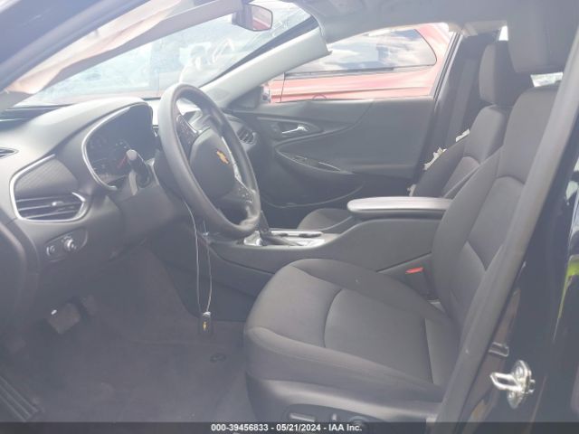 2020 CHEVROLET MALIBU 1G1ZD5ST3LF155751 Photo 4