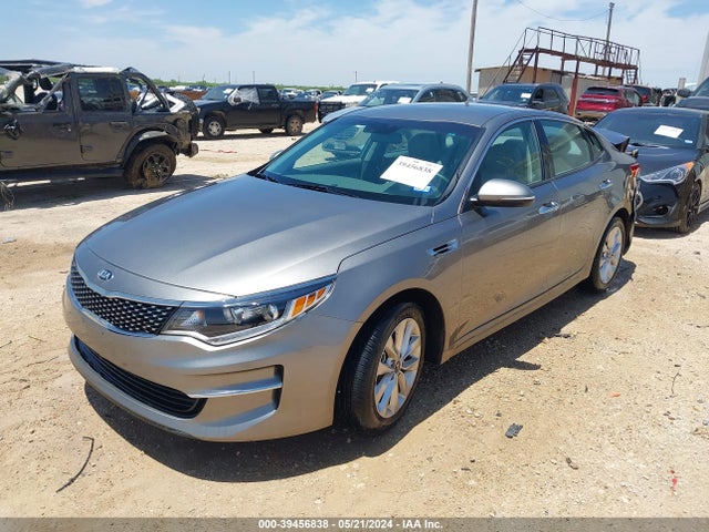 KIA OPTIMA EX 2018 5XXGU4L34JG261292 Image 2